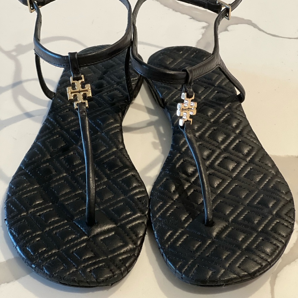 VGUC Authentic Tory Burch T-strap sandals sz8